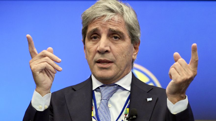 Argentina asegura que ya no necesita acumular reservas para pagar vencimientos de deuda