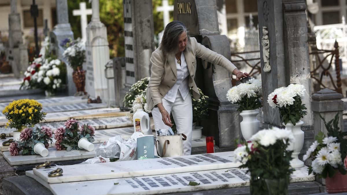 Día de Todos los Santos en el cementerio de San Rafael