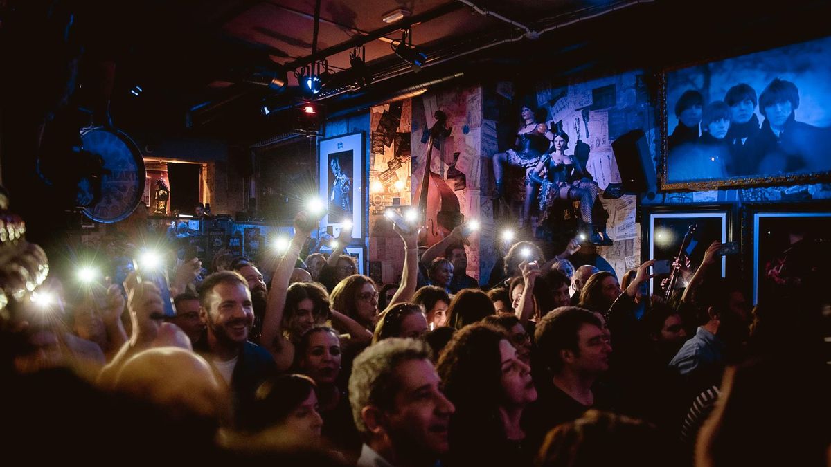 Público en Rock and Blues