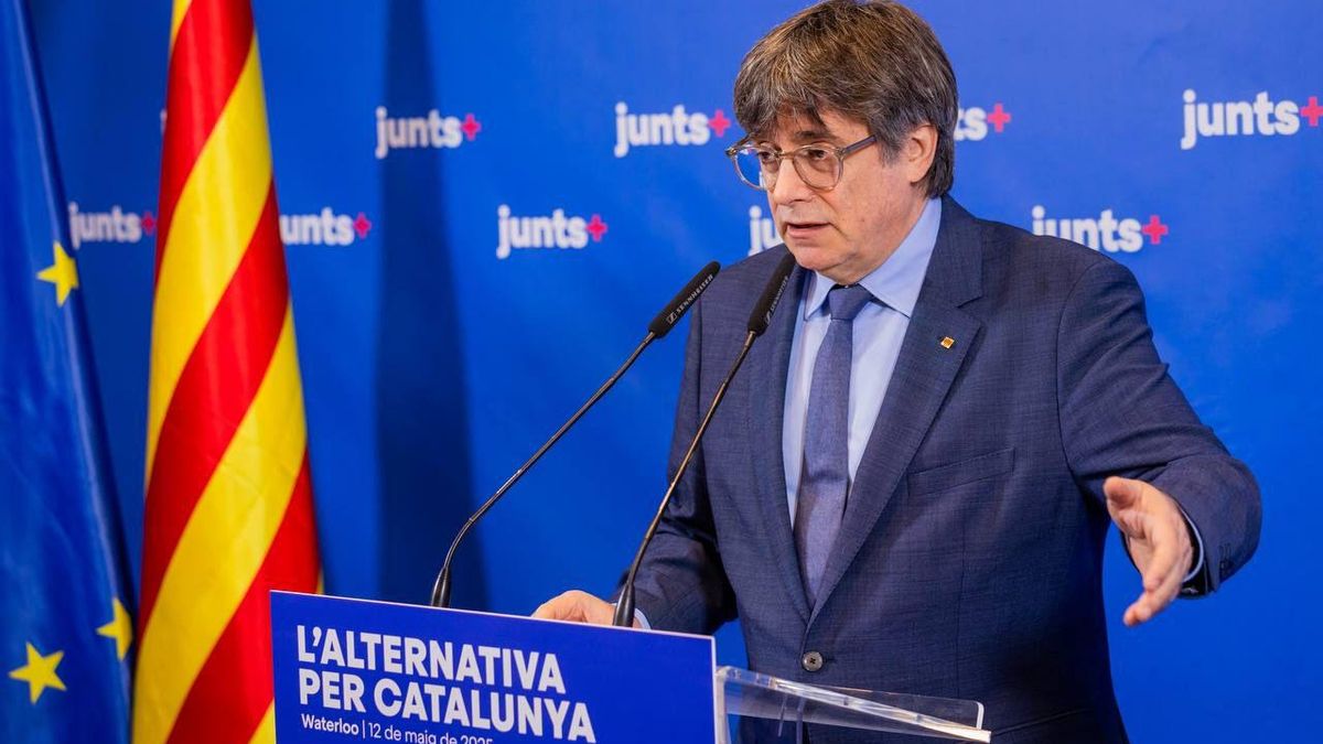 Puigdemont acusa al PP de obstaculizar la oficialidad del catalán: "Conspirar con terceros países es de todo menos lealtad"