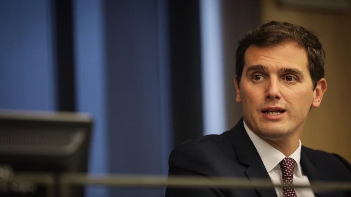 Rivera avanza que intentará bloquear los Presupuestos en la Mesa del Congreso si no se respeta el déficit de Rajoy