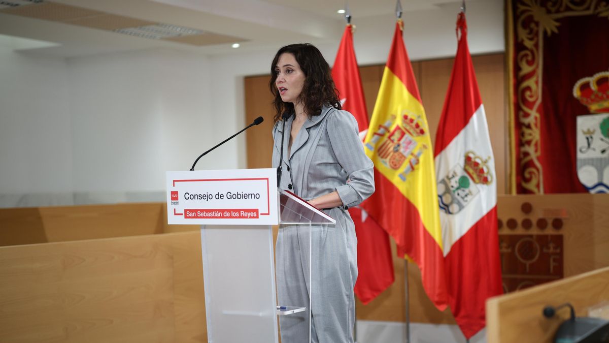 Isabel Díaz Ayuso, en la rueda de prensa posterior a la reunión de su Gobierno celebrada en San Sebastían de los Reyes este miércoles.