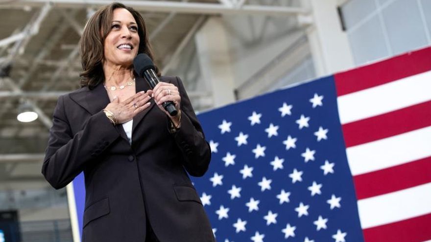 US Senator Kamala Harris addresses the audience during a rally at Los Angeles Southwest College in Los Angeles, California, USA.