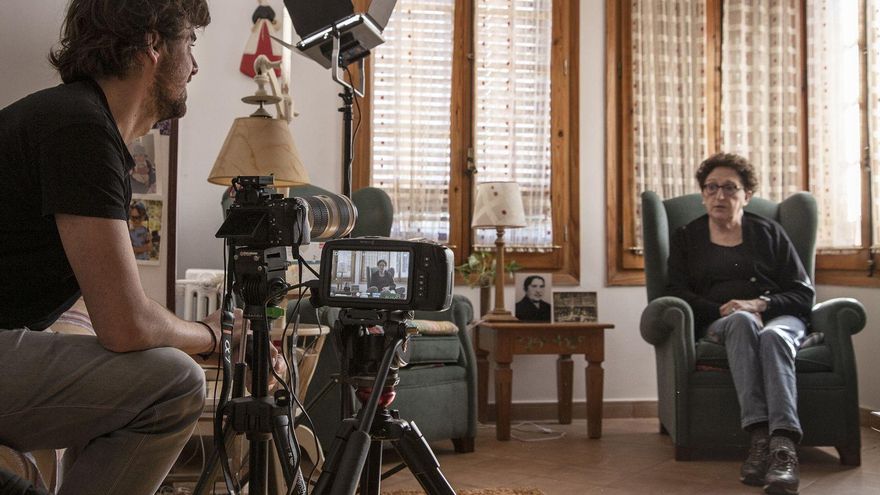 Rober Astorgano presenta en primicia su documental sobre 'Las mujeres de negro'