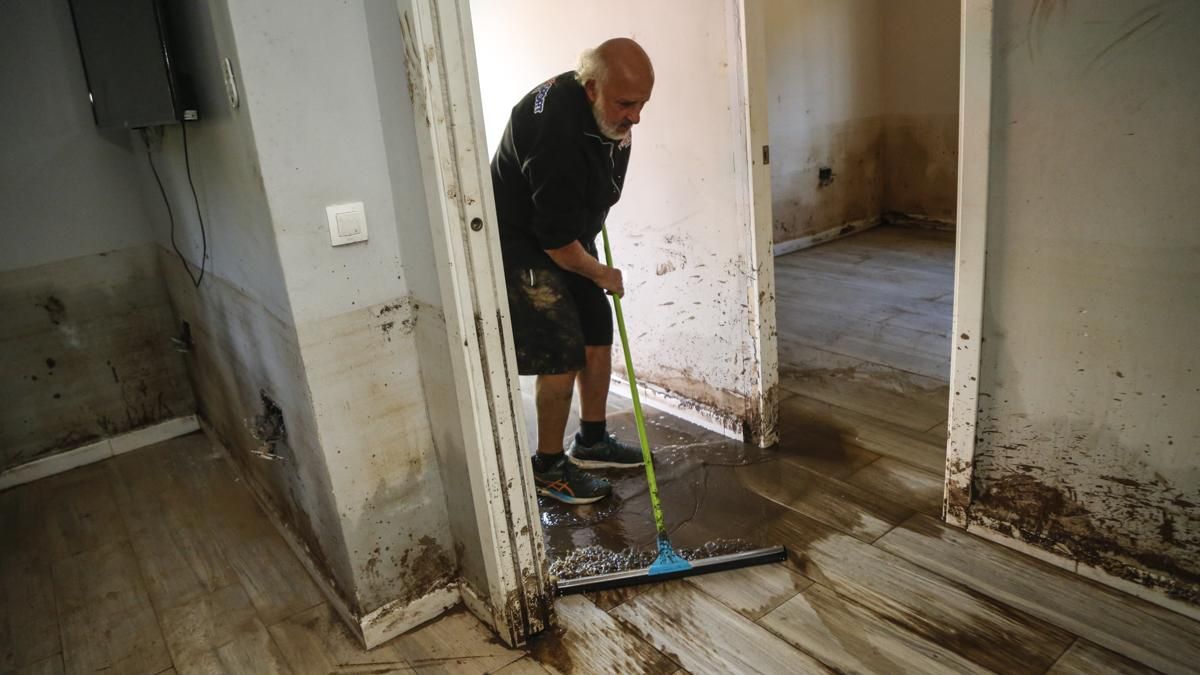 Familia de Cuevas Bajas que lo ha perdido todo tras la borrasca Claudia