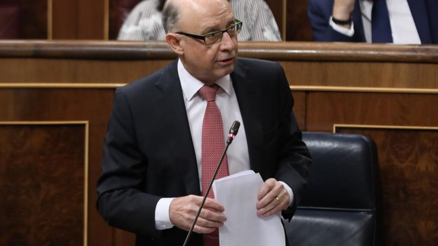 PSOE y Cs garantizan al PP su apoyo en el Congreso al decreto ley sobre la inversión el superávit municipal