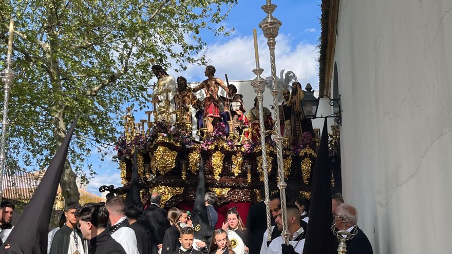 El amor inicia su estación de penitencia