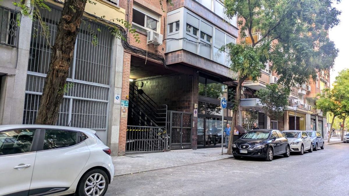 Exterior del garaje después del incendio en calle Canarias