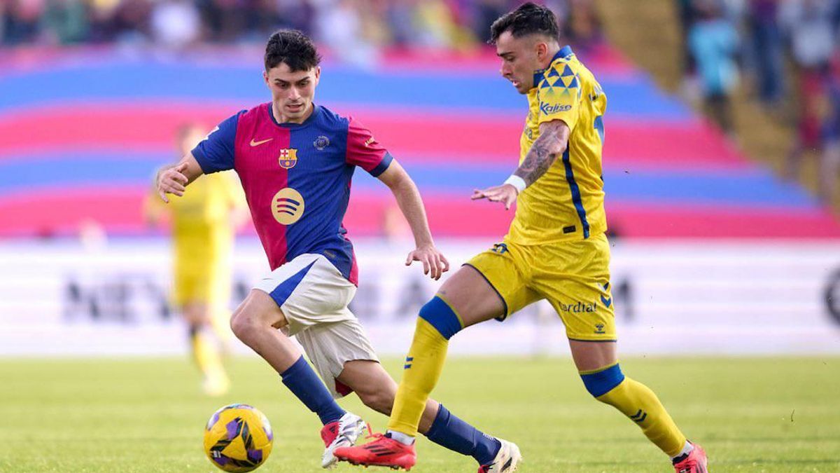 Pedri y Moleiro en Montjuic