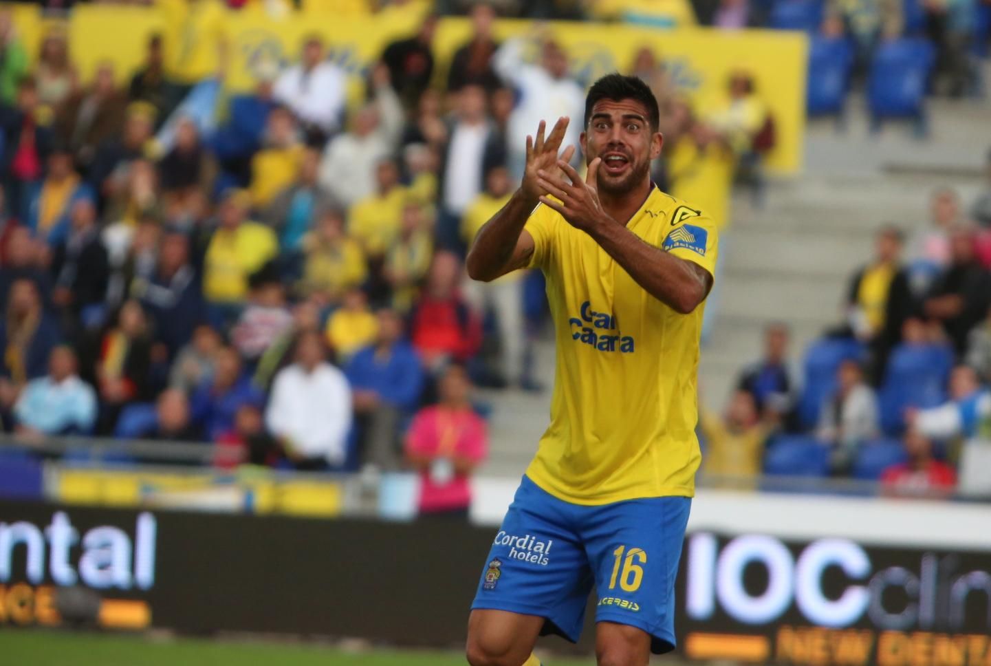 Partido entre la UD Las Palmas y el Celta de Vigo en el Estadio de Gran Canaria. (Alejandro Ramos).