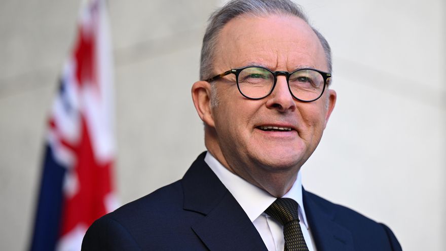 Albanese dice que el nuevo papa "llega en momento importante para la Iglesia y el mundo"