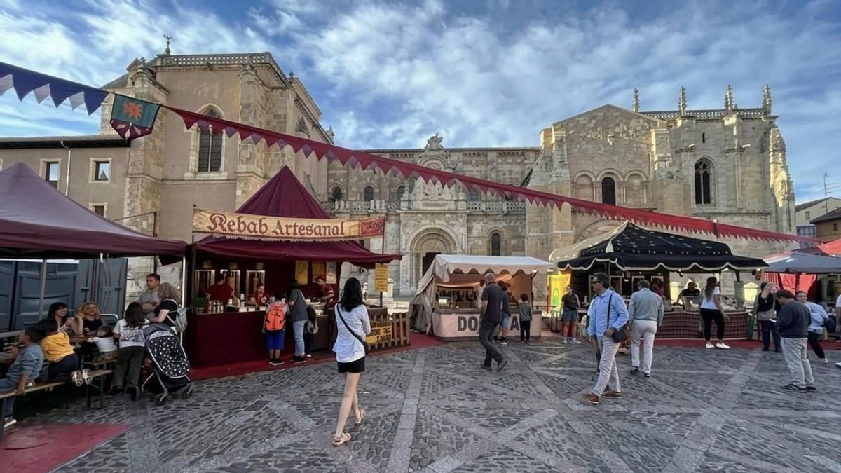 Consulta los actos de las fiestas de San Froilán de hoy 23 de septiembre: comienza el Mercado de las Tres Culturas