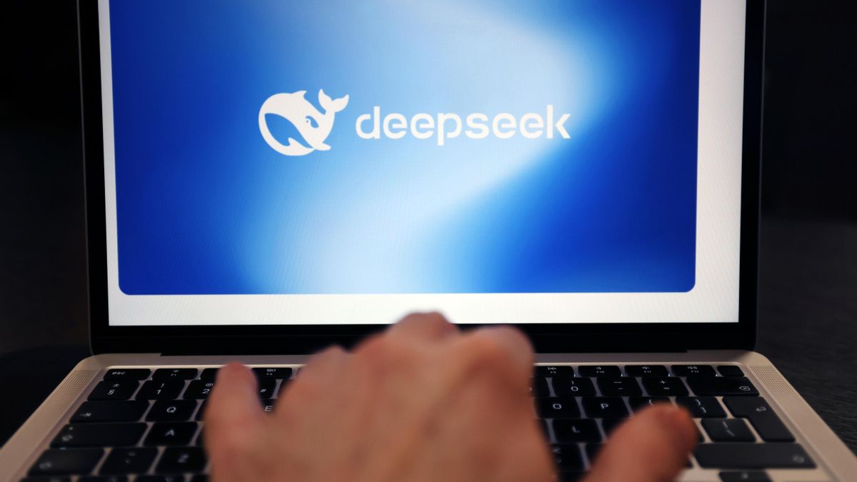 La empresa china DeepSeek lanza una nueva IA y afirma que es tan poderosa como las de OpenAI o Google