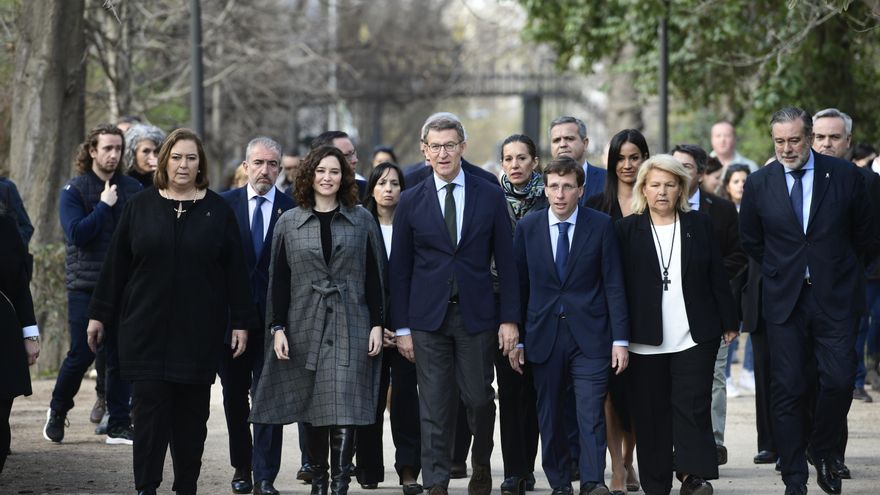 Actos en Madrid con autoridades del PP y las  presidentas de la Asociación de Víctimas del Terrorismo (AVT) en recuerdo a las víctimas del 11-M, en el aniversario de la tragedia. EFE/ Víctor Lerena
