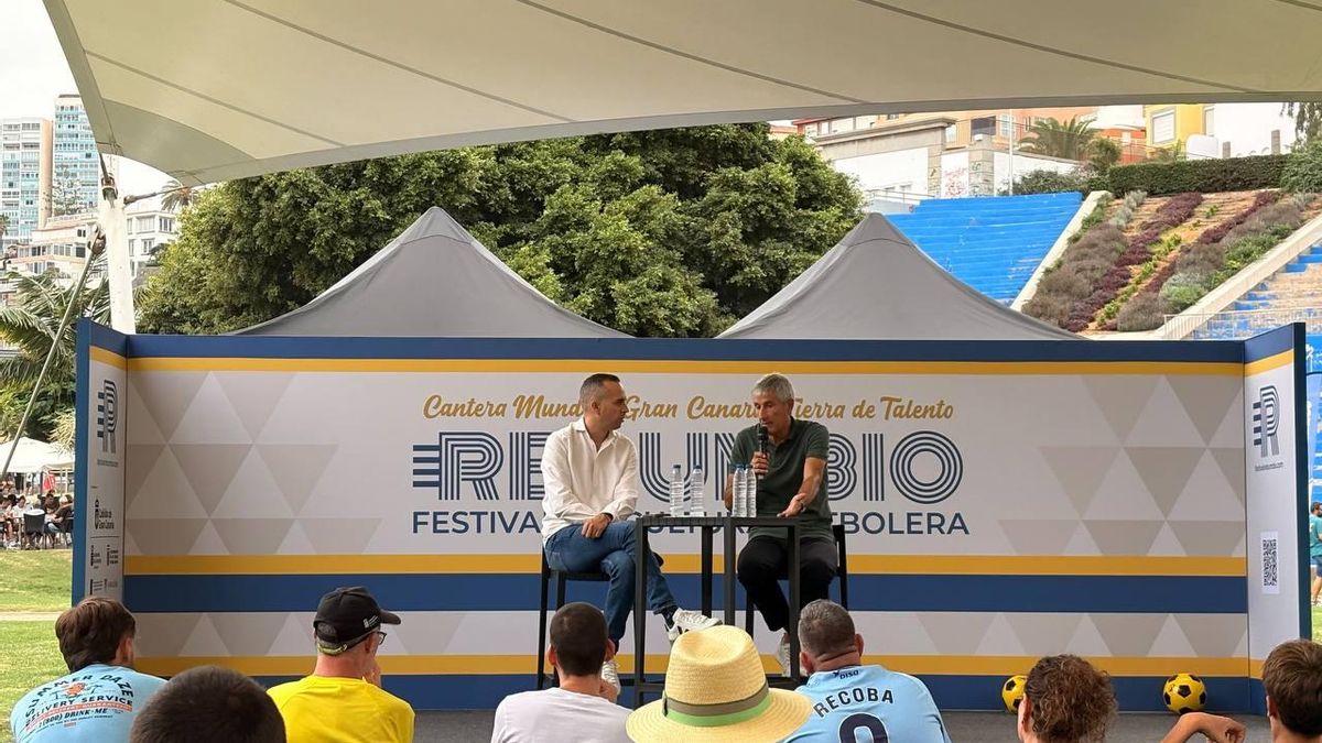 Néstor Gutiérrez  y Quique Setién en Rebumbio. Foto: Noelia Gil