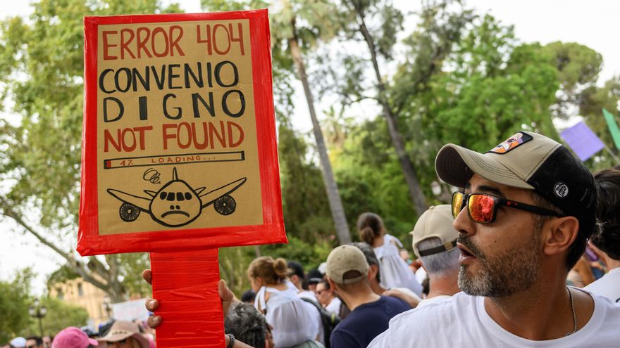 Imagen de archivo de trabajadores de Airbus de Sevilla y Cádiz, en huelga este julio. EFE/Raúl Caro