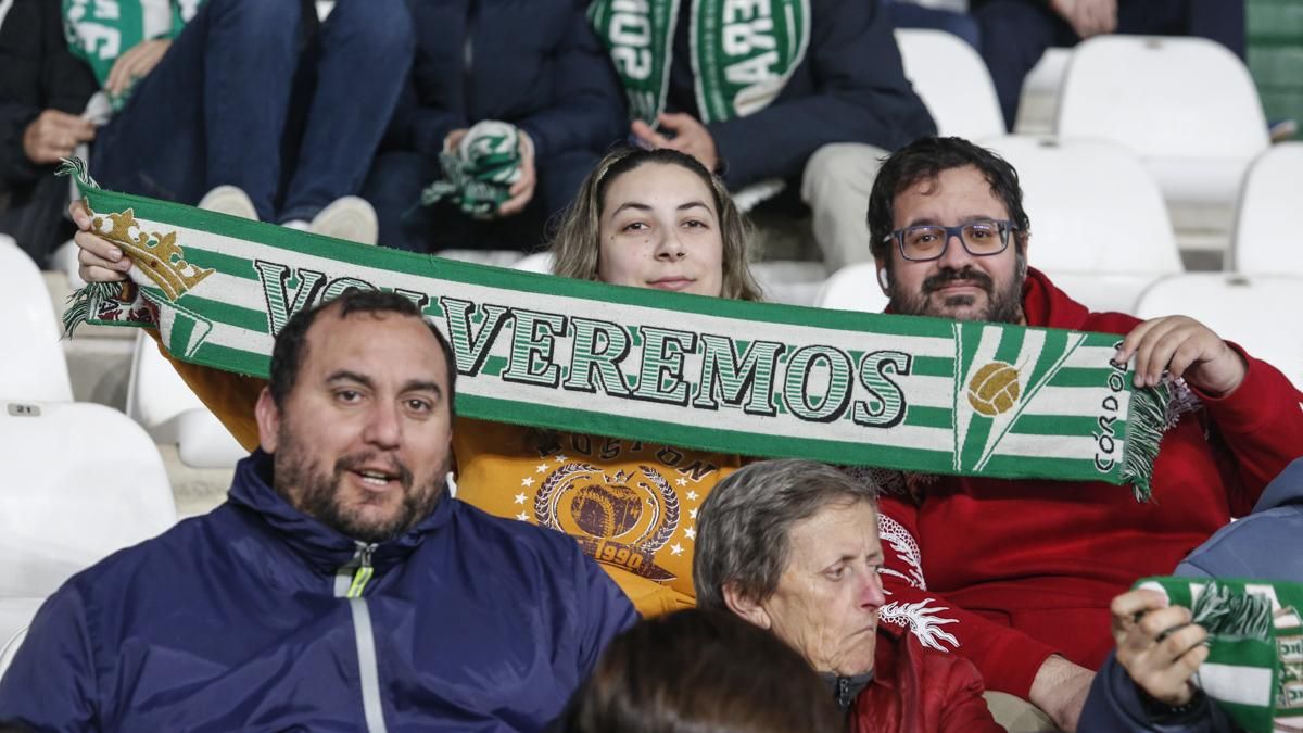 Grada Blanquiverde del Córdoba CF - Burgos CF