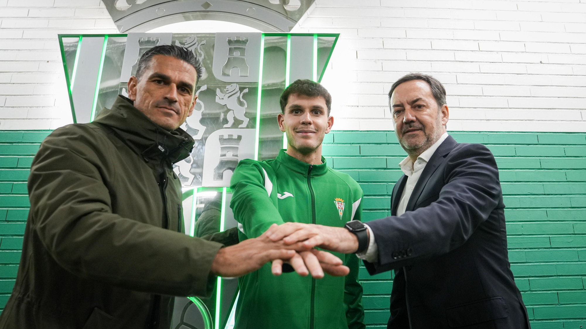 Presentación de Trulli como nuevo jugador del Córdoba CF