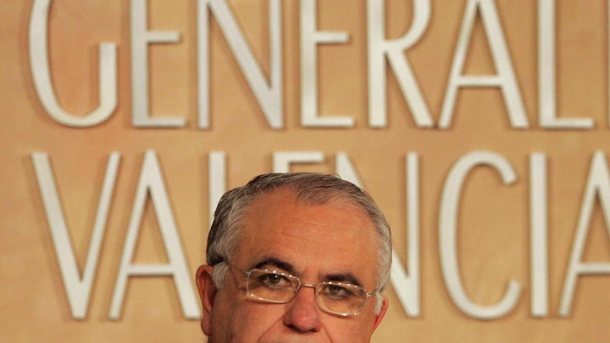 Cotino dice que las Corts aún no han recibido la petición de certificado de aforamiento de Camps y Barberá