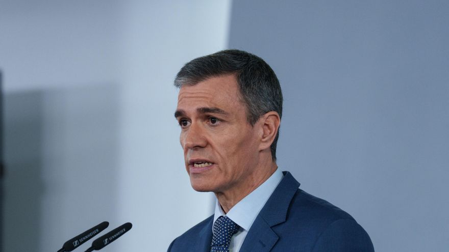 El presidente del Gobierno, Pedro Sánchez, durante una rueda de prensa posterior al Consejo de Ministros extraordinario, en el Palacio de la Moncloa, a 20 de marzo de 2026, en Madrid (España).