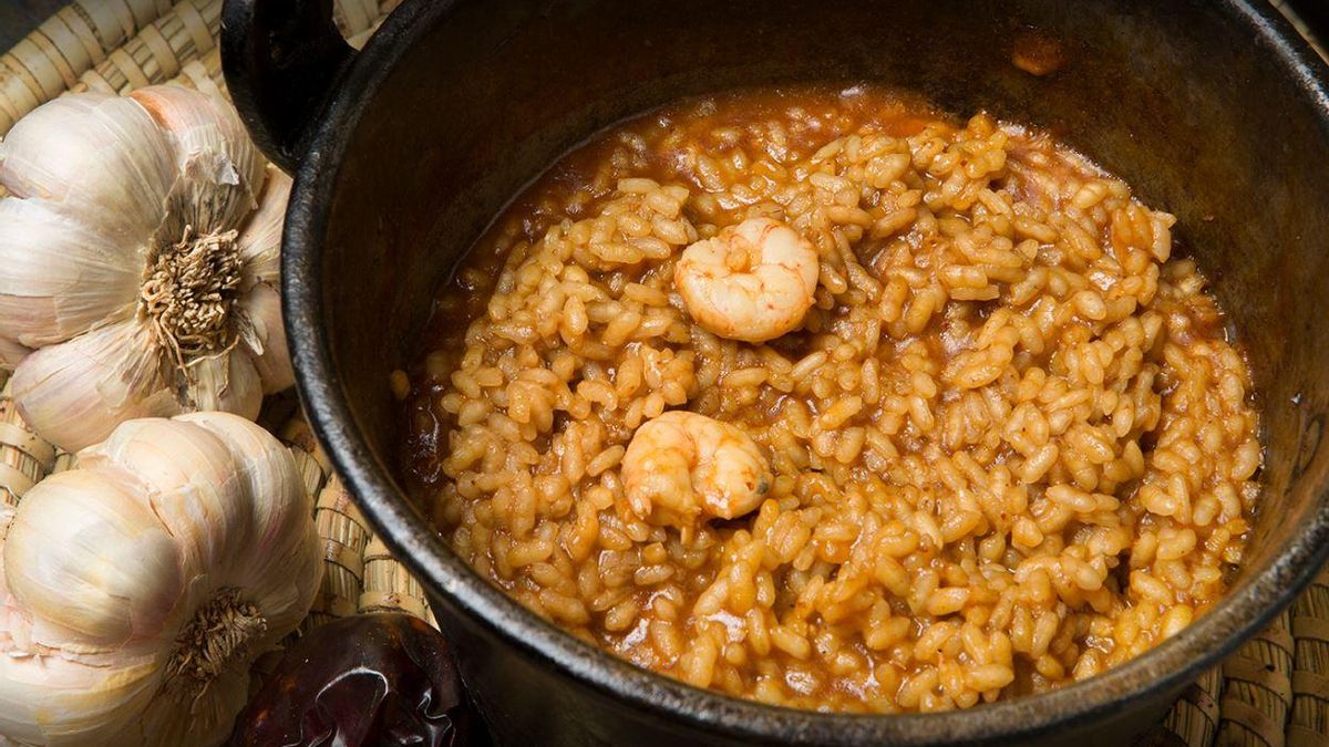 Arroz caldoso con gambones: cómo hacer la receta tradicional y casera de este plato lleno de sabor