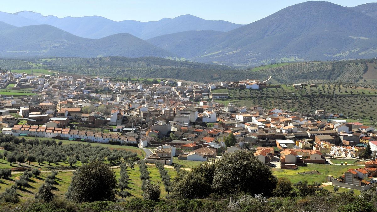 El pueblo toledano donde podrás disfrutar desde su gastronomía hasta una cascada de 18 metros de altura