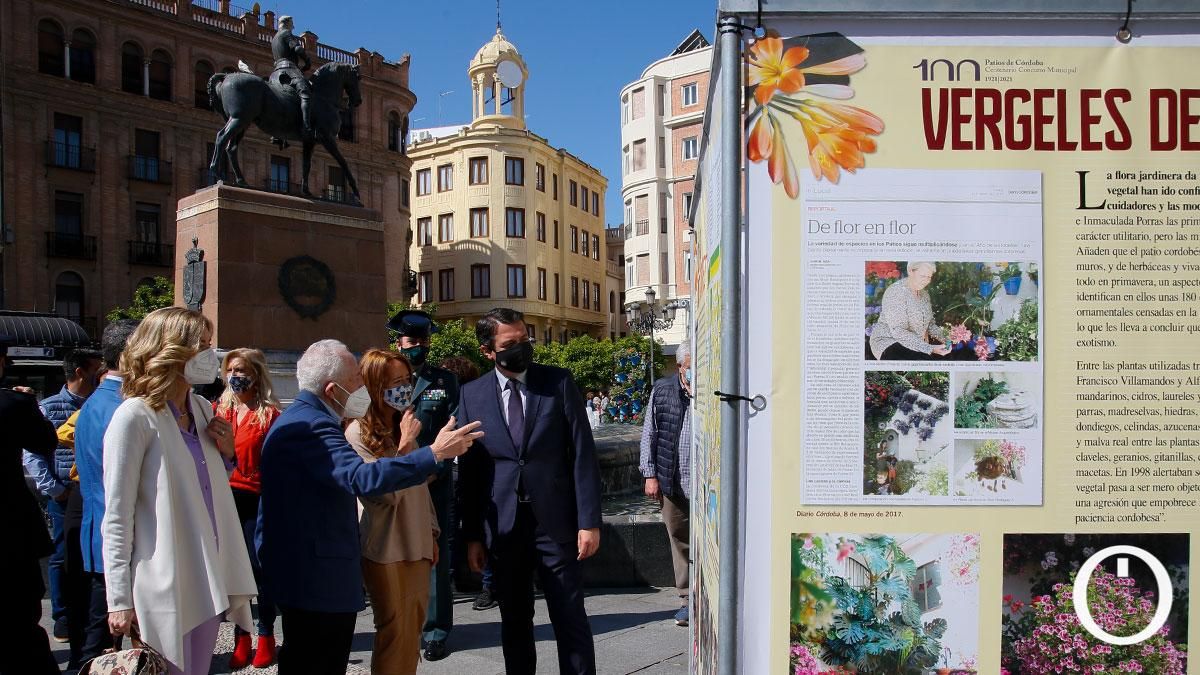 Inauguración de la exposición '100 Años de Patios' en la Plaza de las Tendillas.