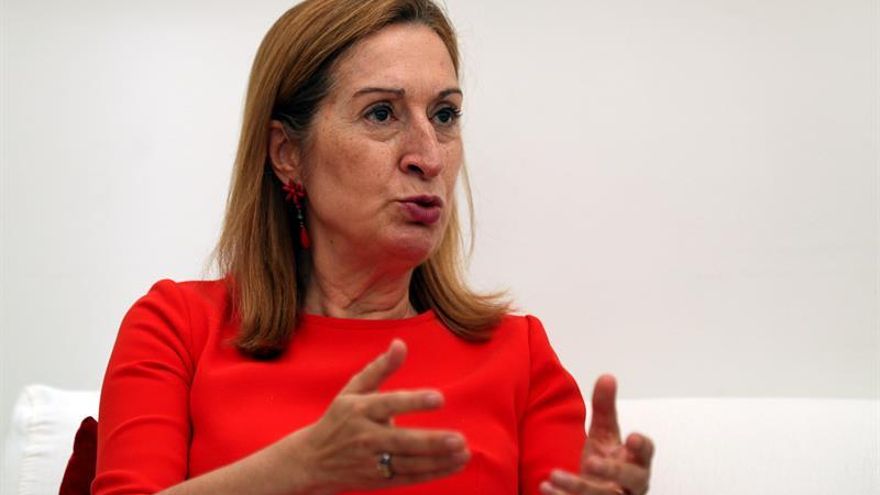 Ana Pastor invita a Torra a ir al Congreso para defender su postura: "El diálogo es muy necesario"