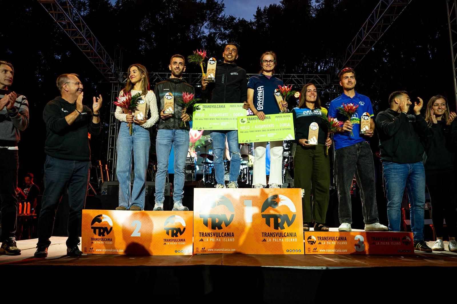 Podio de los mejores palmeros de la maratón de la Transvulcania. TRANSVULCANIA