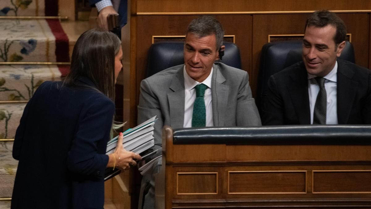 El Gobierno negocia contra reloj concesiones fiscales a Junts para aprobar el martes el decreto de vivienda
