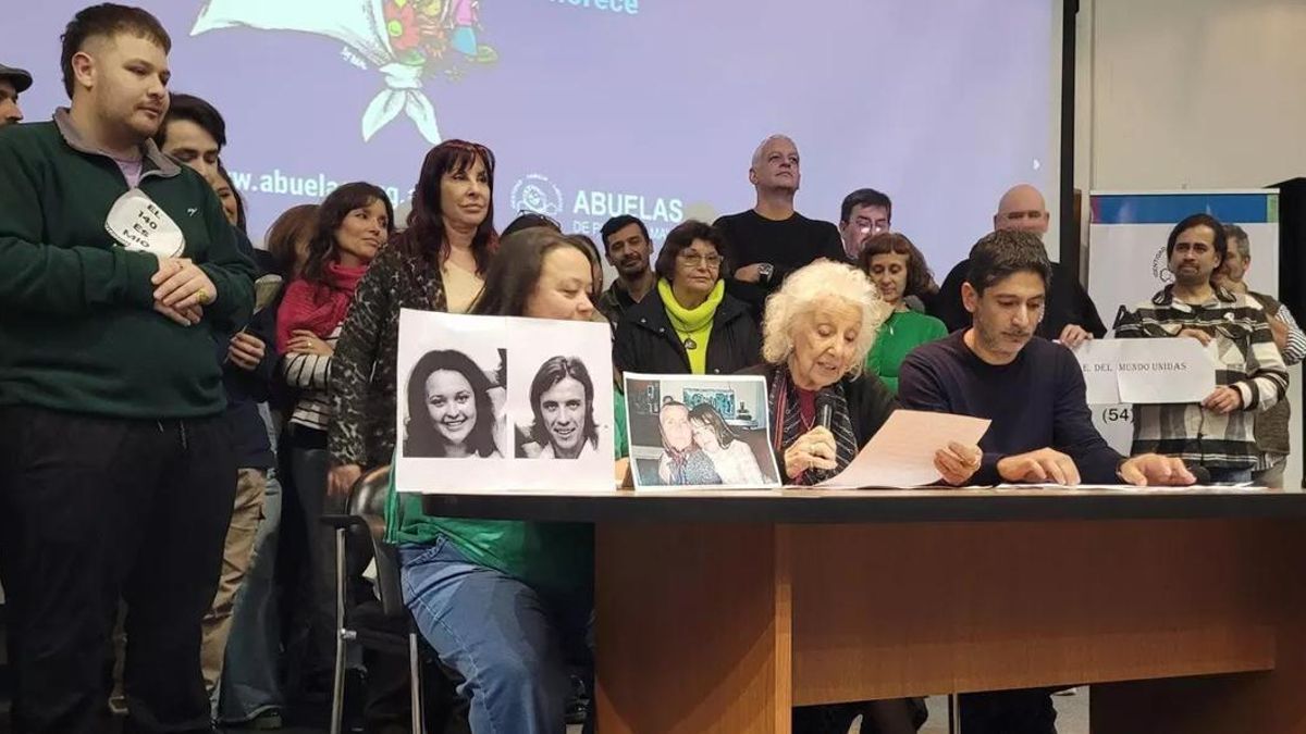 Abuelas de Plaza de Mayo anuncian que han encontrado al nieto 140 robado durante la dictadura de Argentina