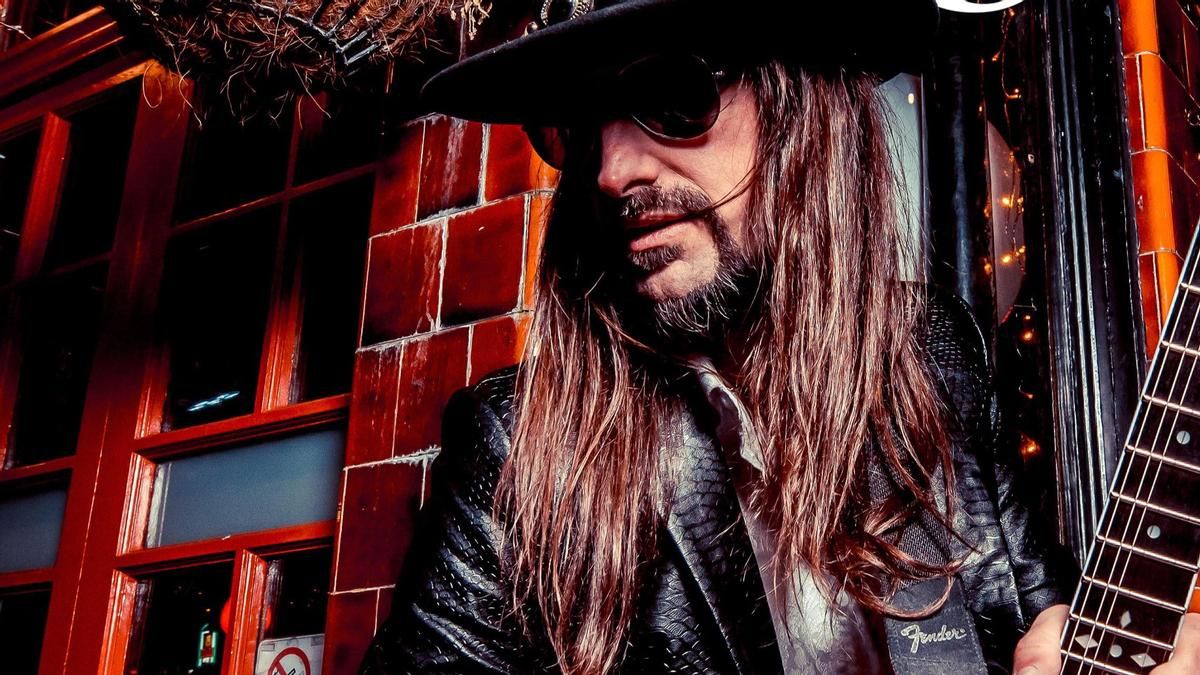 Santiago & The Soulmovers suben al escenario de El Gran Café de León el jueves