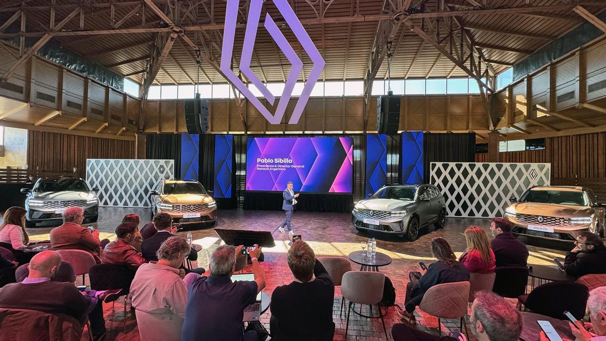 Pablo Sibilla, presidente y director general de Renault Argentina, presentado el nuevo Koleos a la prensa especializada.