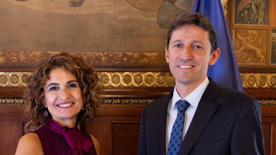 El Estado hace un guiño a las Haciendas vascas, que tendrán más presencia en la UE y más competencias