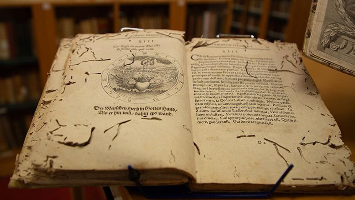 La Universidad de Cantabria incorpora un fondo bibliográfico con ejemplares únicos desde el siglo XVII