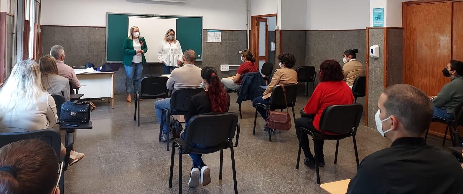 Reunión con los trabajadores.