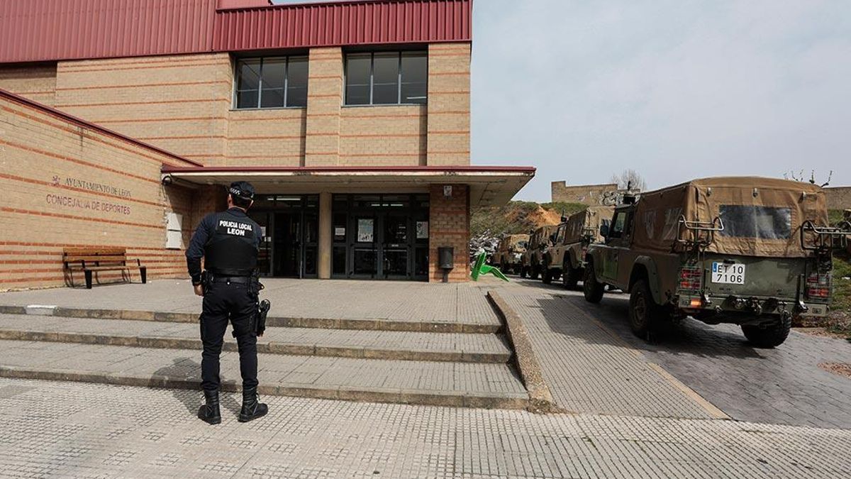 Pabellón deportivo municipal de San Esteban durante la pandemia, cuando acogió a personas sin techo.