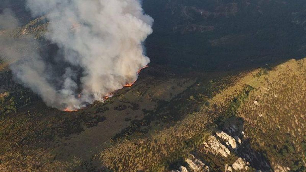 Las tormentas provocan dos nuevos incendios en la Hoya de Huesca y reactivan el riesgo de fuego en Aragón
