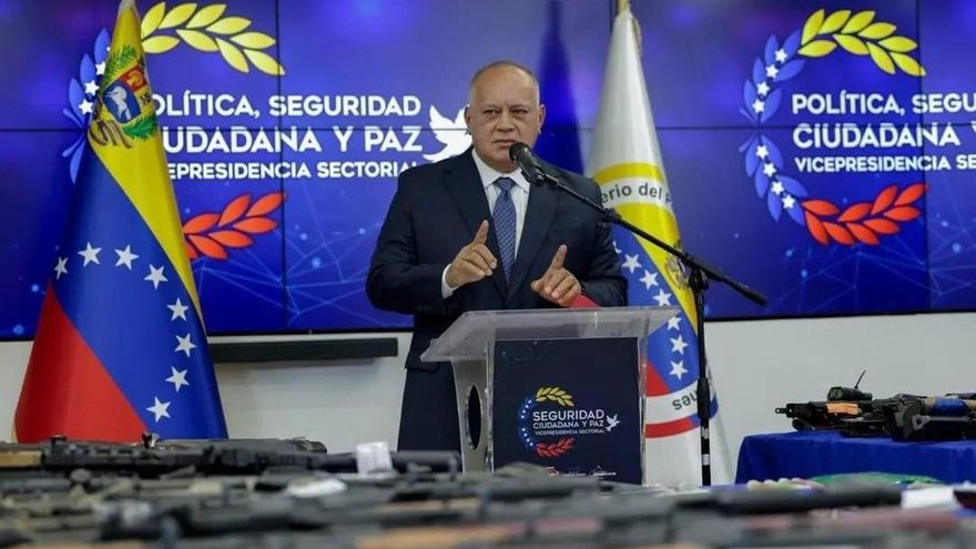 Venezuela anuncia la detención de dos españoles y tres estadounidenses por un supuesto plan contra Maduro