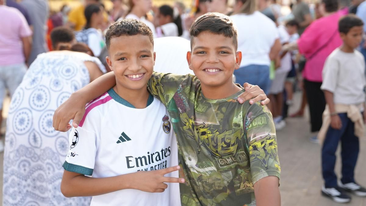 "Estos niños son parte de nuestra familia": los 131 menores saharauis vuelven a casa tras pasar el verano en Córdoba