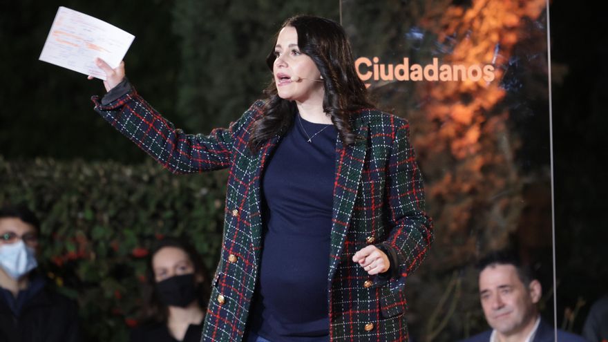 Arrimadas cierra la campaña pidiendo "un baño de realidad" para el PP por una "campaña fake"