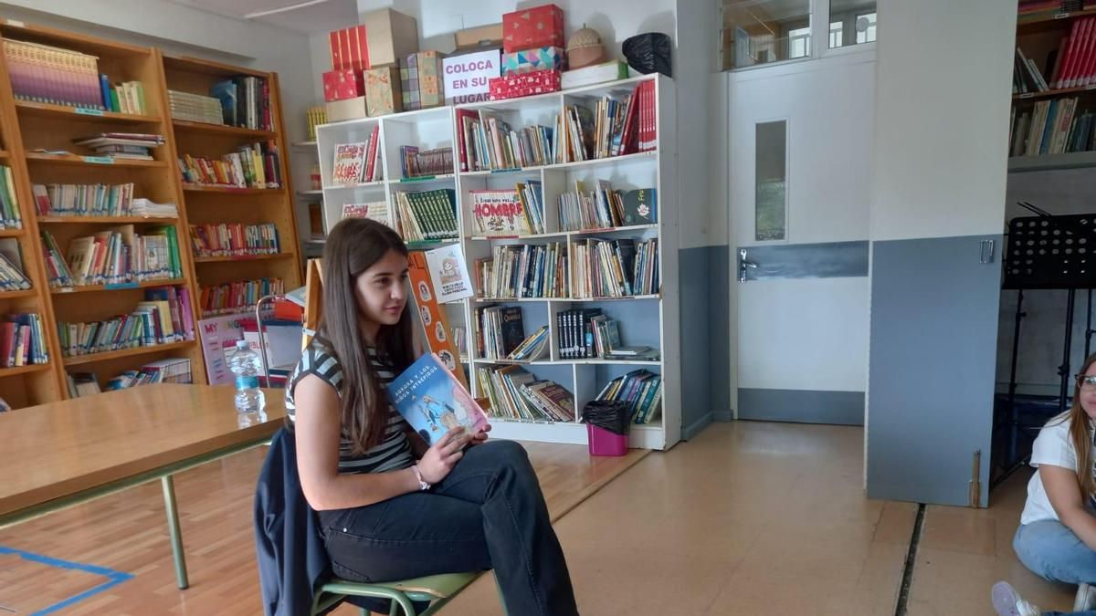 Elisa Pascual, la escritora aragonesa de 12 años que visibiliza la dislexia: “Es una forma diferente de ver el mundo”