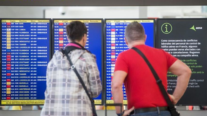 Los vuelos domésticos aumentan un 13 % en abril y el AVE crece un 6,7 por ciento