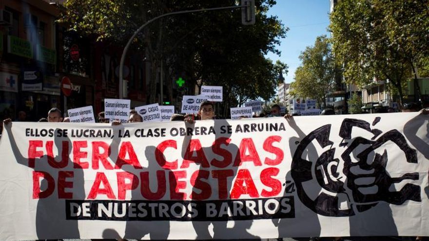 ESPAÑA SOCIEDAD JUEGO