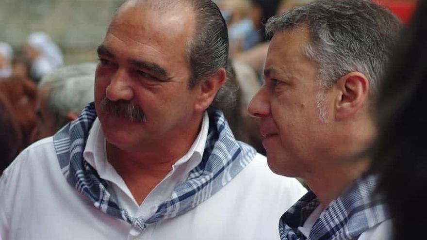 Uno de los tres exalcaldes del PNV en Alonsotegi investigados admite cuatro delitos de corrupción