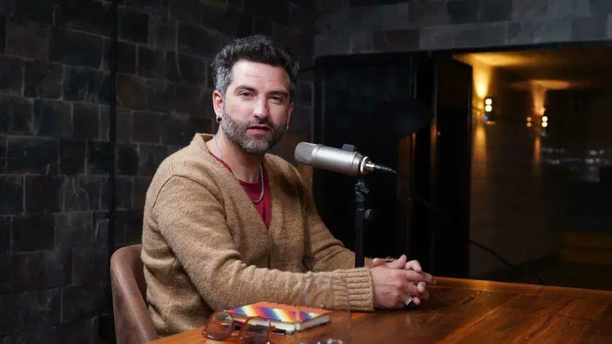 Javier Pérez, conocido como "Doctor Chinaski", investigado tras denuncias de la Facultad de Humanidades, Artes y Ciencias Sociales de la Universidad Autónoma de Entre Ríos (UADER).