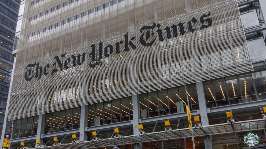 Fotografía del edificio de The New York Times el 27 de diciembre de 2023, en Nueva York (Estados Unidos). EFE/Sarah Yenesel