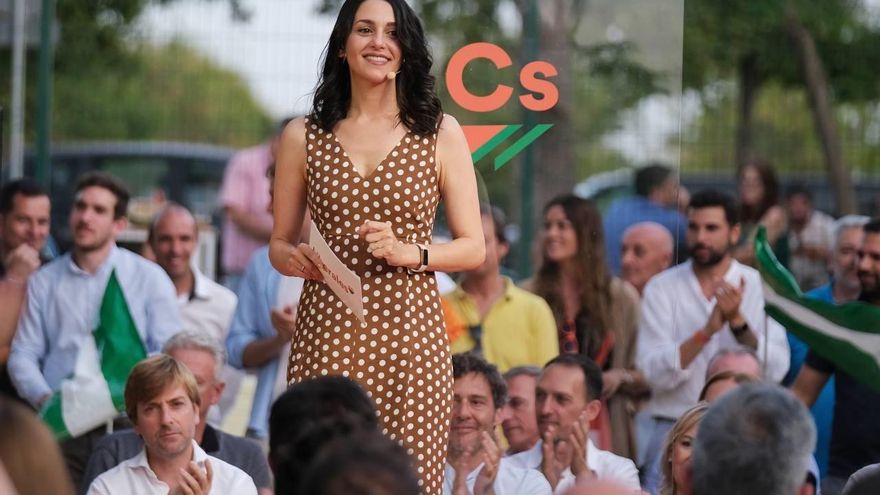La presidenta de Cs, Inés Arrimadas, este viernes en Sevilla en el cierre de campaña de su partido en las elecciones al Parlamento de Andalucía de 19 de junio.