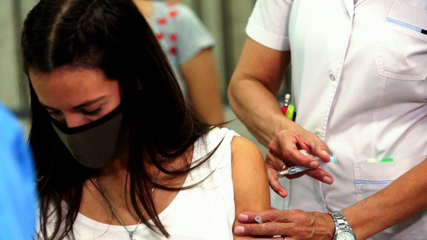 Chile comenzará a vacunar a menores de 18 años