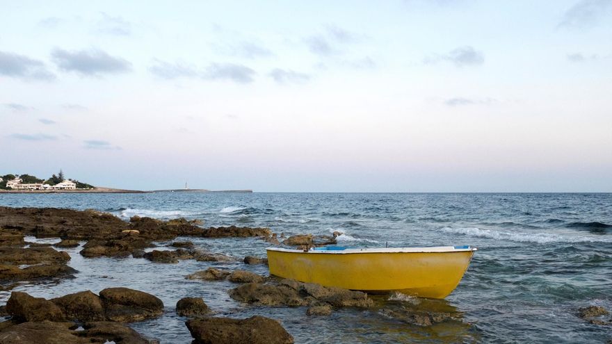 Desaparecen dos personas migrantes tras saltar al agua desde una patera al sur de Formentera